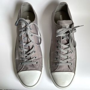 CONVERSE Unisex Chuck Taylor OX All Star Sneakers - Mens 11 Women’s 13